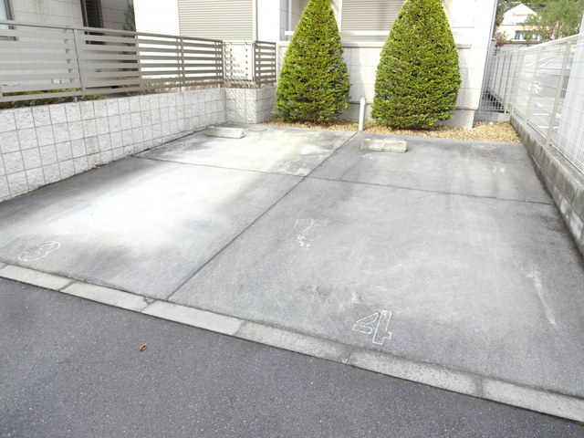 キュロコ小平の駐車場|★敷地内駐車場有★