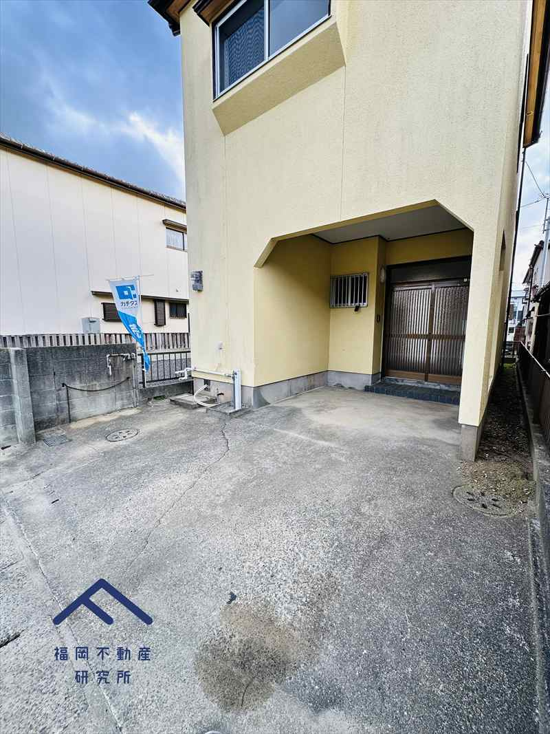 東区香椎駅東1丁目　戸建ての駐車場