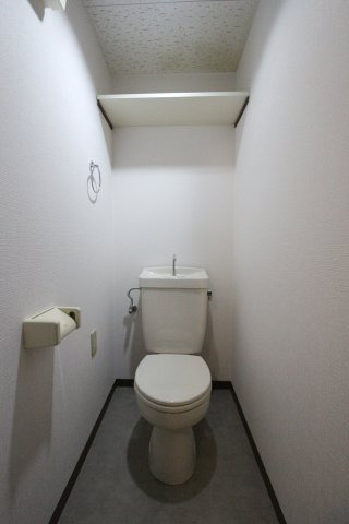 ソレーユ五条弐番館のトイレ