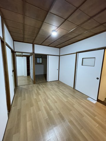 本庄ハイツの居間・リビング