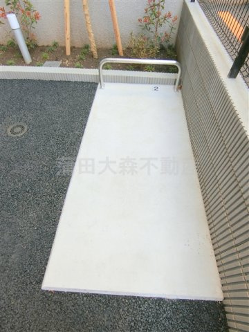 ラクラス蒲田＠仲介手数料無料のその他共用部分|バイク置き場　空き状況等詳細はお問合せください。