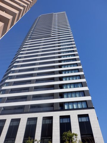 プラウドタワー東池袋ステーションアリーナの外観