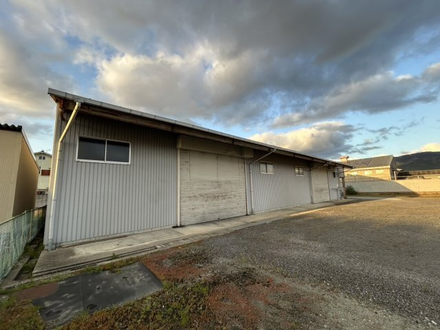 遠田町倉庫の外観