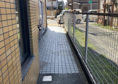 【ロビー】 | アーバンヒルズ本厚木 | ラウンジは、マンションの共用スペースに椅子やテーブルなどを配置した利用者が寛げる空間です。屋内型ラウンジと屋外型ラウンジがあります。共用部分の管理状況と合わせて、詳細については現地でご確認ください。