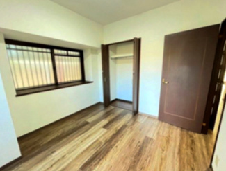 【洋室】 | シャルマンフジ堺北 | お仕事部屋や寝室として使える洋室です。