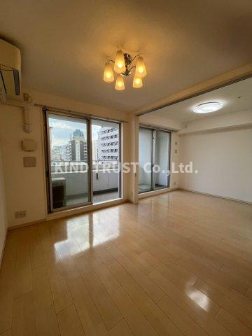 BELISTA北梅田の居間・リビング|使いやすいリビングです