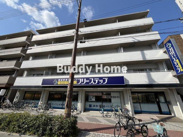 メゾン西田辺の外観