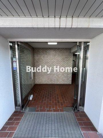 メゾン西田辺のエントランス
