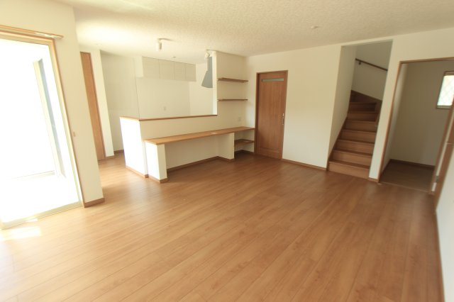 LienA棟の居間・リビング