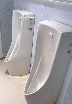 センボービルのトイレ|コンパクトで使いやすいトイレです