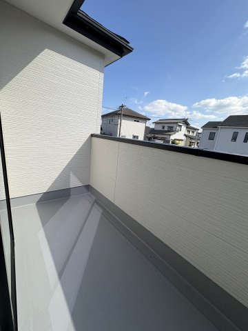 【バルコニー】 | 春日市白水ヶ丘2丁目2期　1号棟（全2棟）【仲介手数料無料・0円】 | 現地写真。