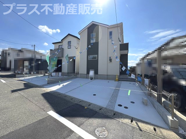 【外観】 | 春日市白水ヶ丘2丁目2期　2号棟（全2棟）【仲介手数料無料・0円】 | 完成しました。物件内部もご見学頂けます。プラス不動産販売にお任せ下さい。