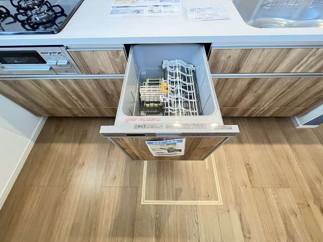 【キッチン】 | 春日市白水ヶ丘2丁目2期　2号棟（全2棟）【仲介手数料無料・0円】 | 現地写真。