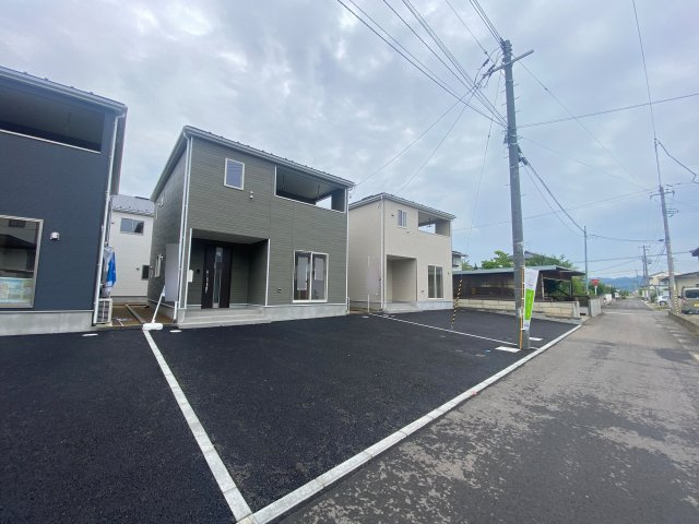 新築戸建・建売　伊達市保原町久保第3　CRADLE GARDEN　全7棟の前面道路含む現地写真