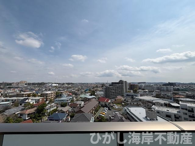 プレミスト湘南辻堂フォレストフェイスの展望|奥行きたっぷりのバルコニーから、湘南の夜空に咲く花火を鑑賞。非日常が日常に。