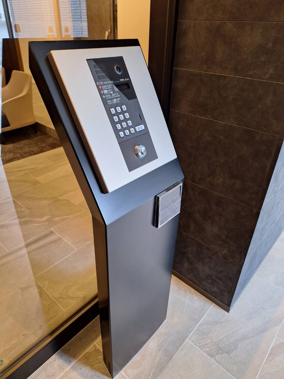  ａｖｅｎｉｒ　Ｋのエントランス