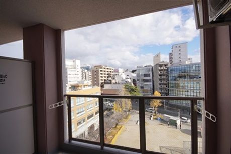 【バルコニー】 | ティアラ今泉 | 別号室の写真になります。現況優先。