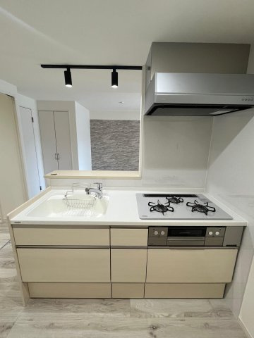 【キッチン】 | 秀和警固レジデンス | 機能的でシンプルな対面式キッチンです