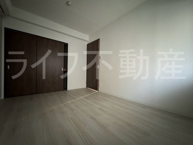 フローラ長田の洋室|広々とした洋室です