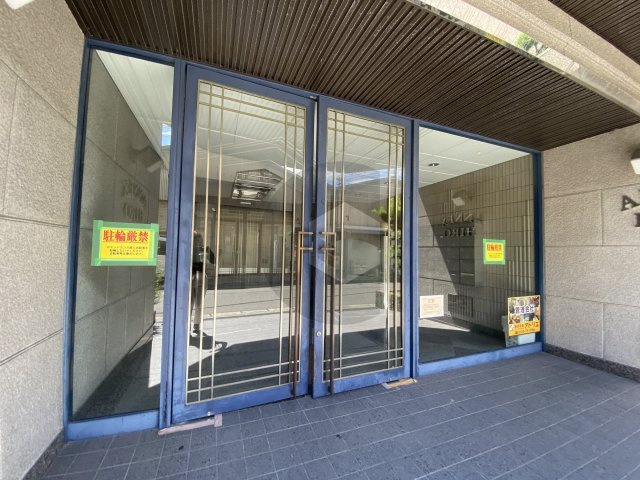 アネックスヒロのエントランス