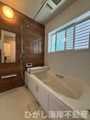 茅ヶ崎市浜須賀　中古戸建の浴室|外から直接入れる動線設計！使い勝手◎な浴室