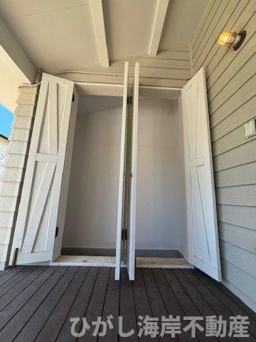 茅ヶ崎市浜須賀　中古戸建の収納|ロングボードも立てて収納OK！湘南スタイルに最適