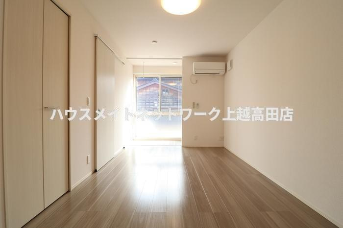 カーサ シエロの洋室|洋室