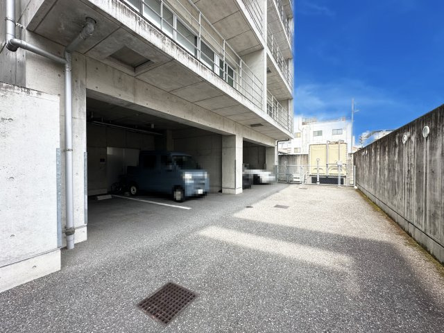 カーサ・デレ・モーレの駐車場