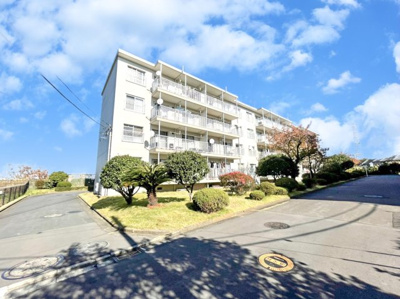 【外観】 | 竹山団地2601 | ◆リフォーム済みでのお引渡しなので、即ご入居可能です。家具の配置や色など決めやすくスムーズにお引越しできます。