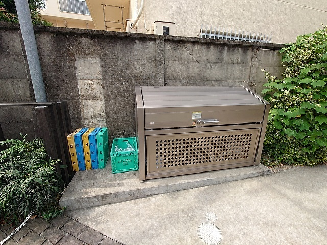メゾンKHのその他共用部分|★敷地内ゴミ置き場★