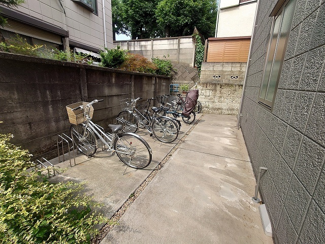 メゾンKHのその他共用部分|★自転車駐輪場★