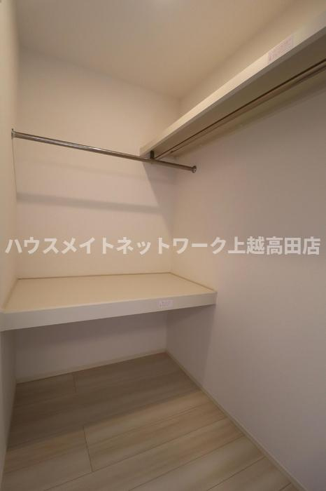 マウント.ナンバ スプリングの収納|ウォークインクローゼット