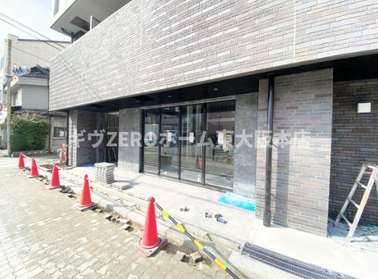 エスリードザ・グレア大阪のエントランス