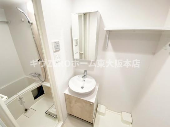 エスリードザ・グレア大阪の洗面所