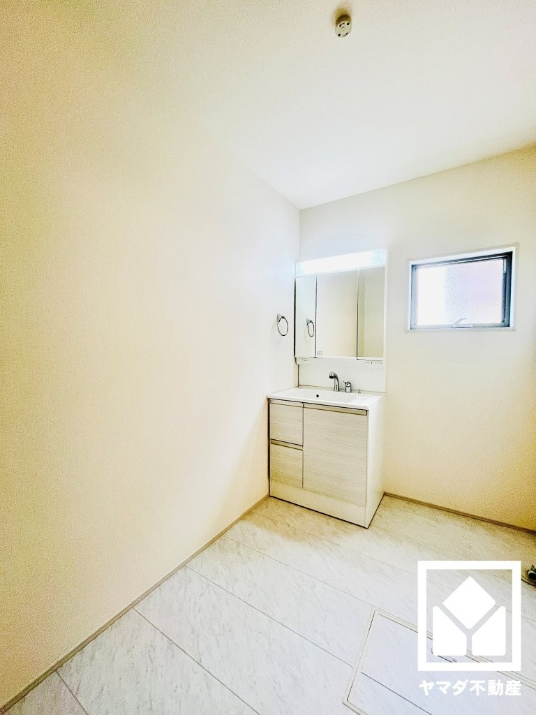 大津市錦織２丁目　1号棟の洗面所