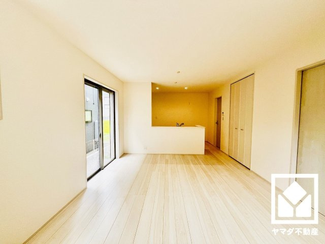 大津市錦織２丁目　1号棟の居間・リビング