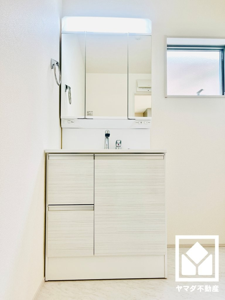 大津市錦織２丁目　1号棟の独立洗面台