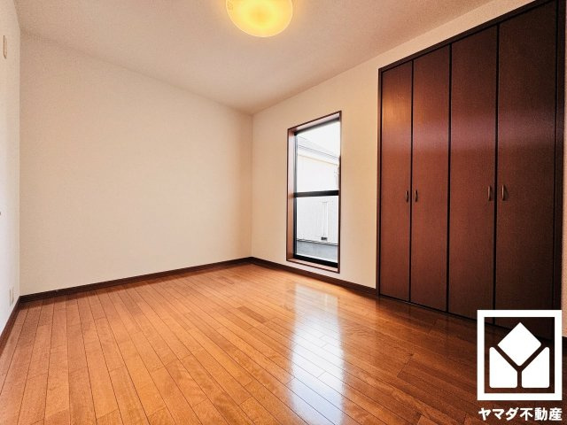 伏見区久我西出町の寝室