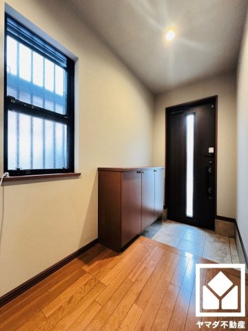 伏見区久我西出町の玄関