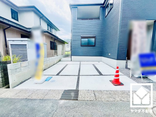 大津市錦織２丁目　2号棟の駐車場