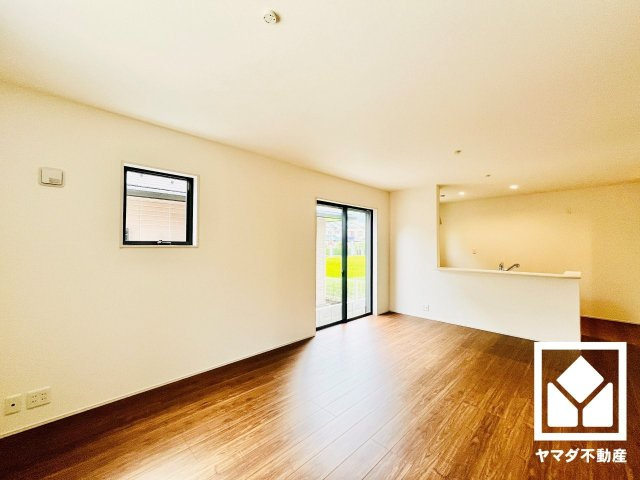 大津市錦織２丁目　2号棟の居間・リビング