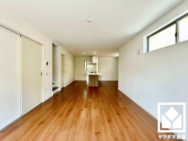 伏見区桃山町伊賀　1期　1号地の居間・リビング