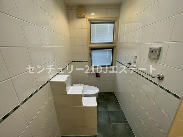 【トイレ】 | 三井ホーム施工・二世帯住宅 | ２階トイレ