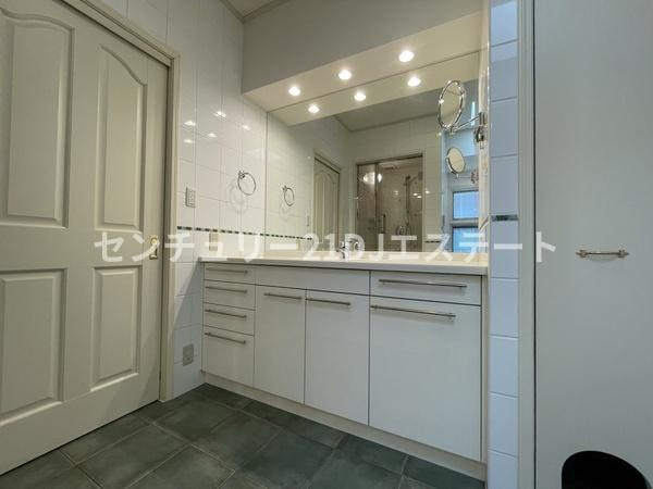 【独立洗面台】 | 三井ホーム施工・二世帯住宅 | ２階洗面