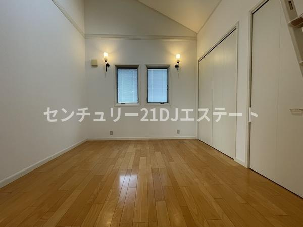 【洋室】 | 三井ホーム施工・二世帯住宅 | ２階洋室