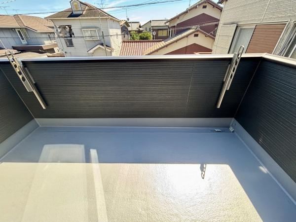 【バルコニー】