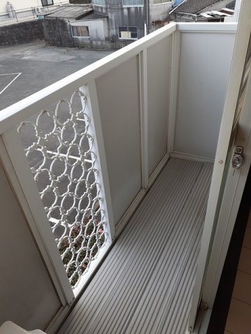 グリス・ド・ブランチェ１のバルコニー