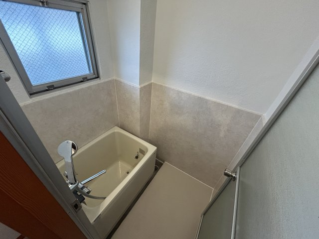 一明マンションの浴室