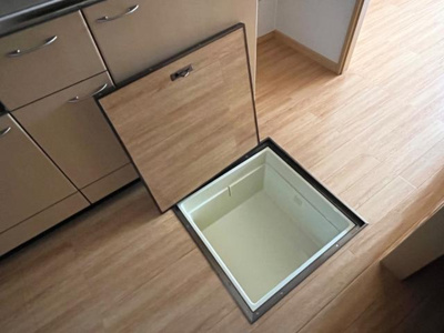 【玄関】 | デフィーメゾン | 床下収納