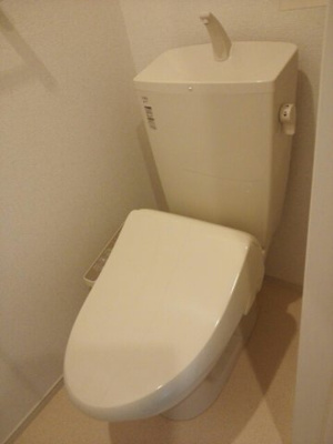 【トイレ】 | アイ・ボヌール | ゆったりとした空間のトイレです